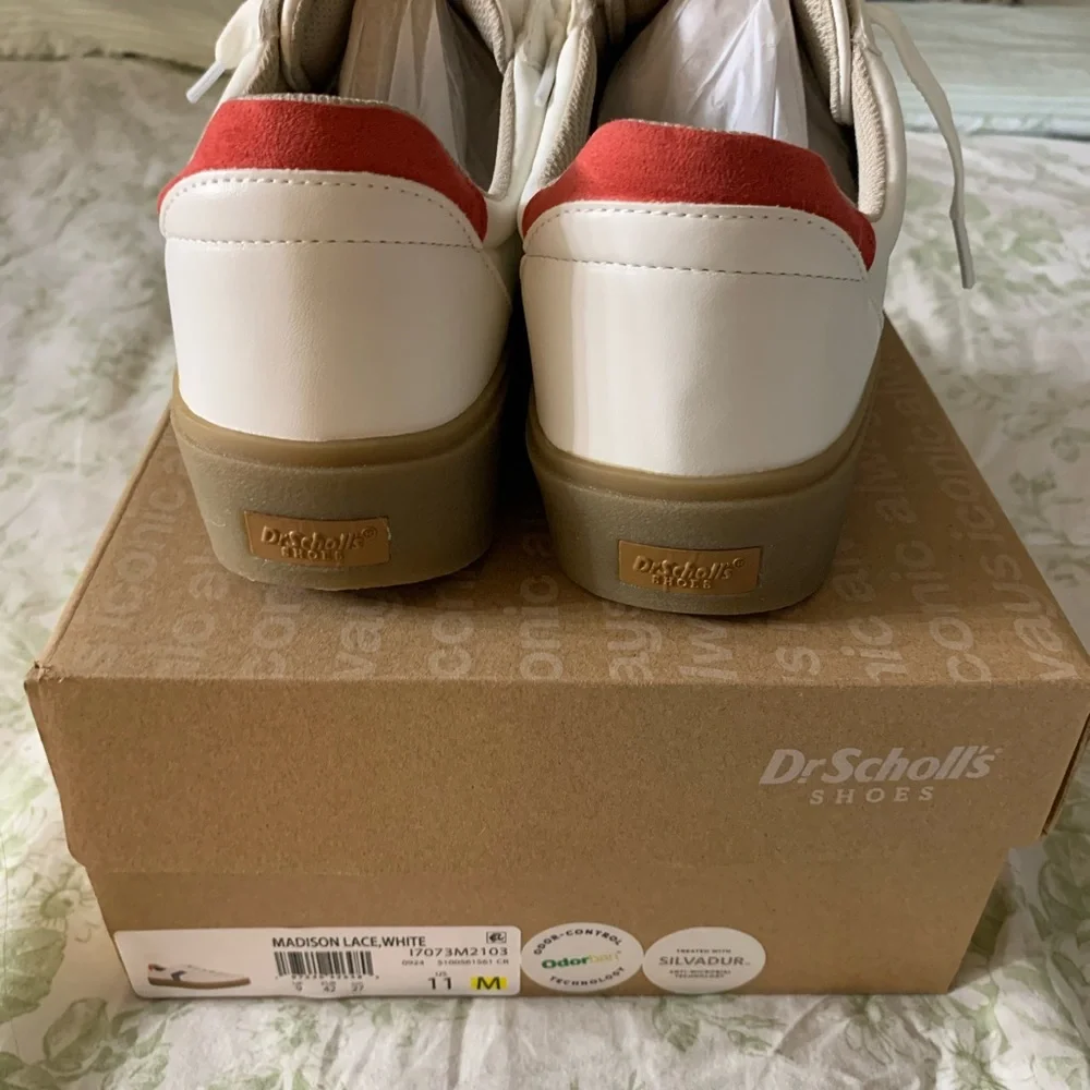 Dr. Scholl's White Sneakers with Blue and Red Details -brand new ( run small) - Picture 4 of 4